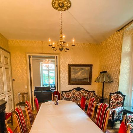 Private Castle With Park - Chateau Guillermo La Moncelle Экстерьер фото