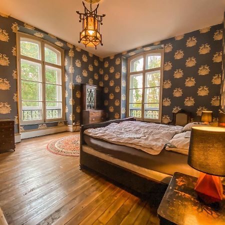 Private Castle With Park - Chateau Guillermo La Moncelle Экстерьер фото