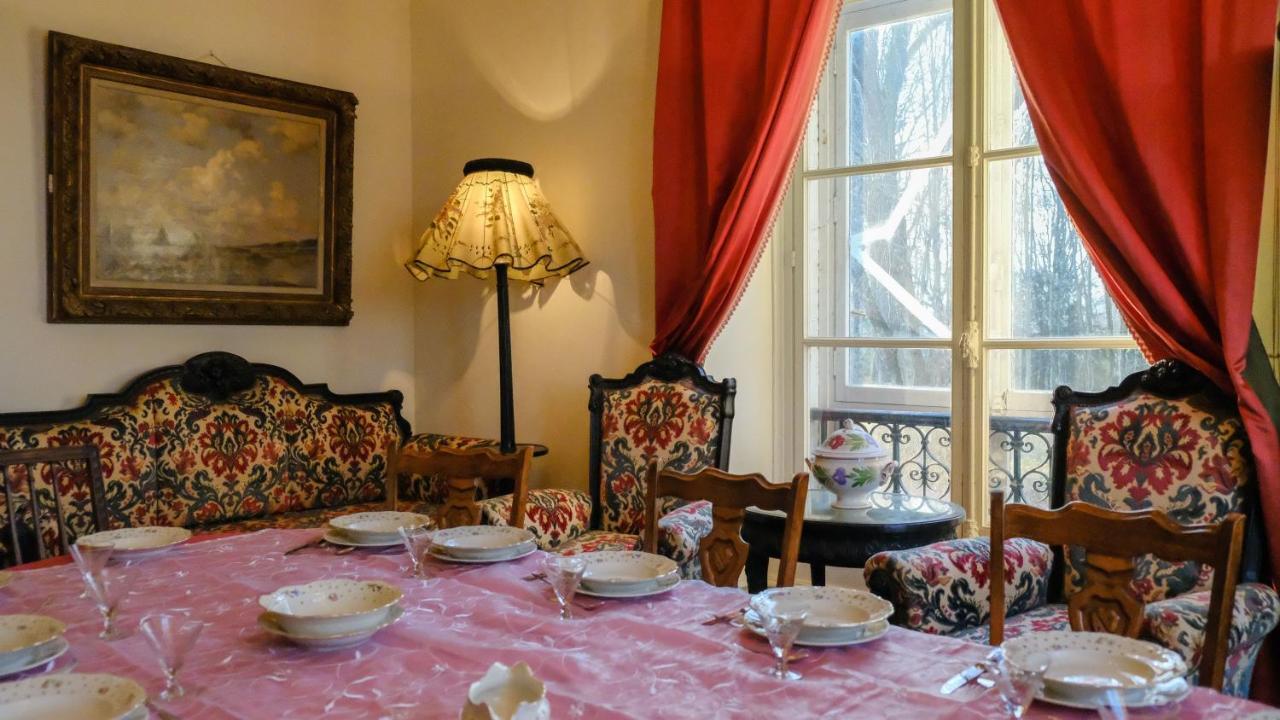 Private Castle With Park - Chateau Guillermo La Moncelle Экстерьер фото